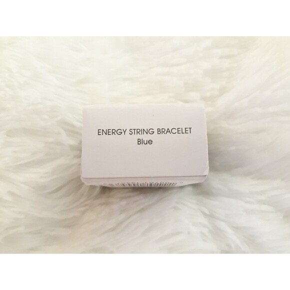 AVON "ENERGY STRING BRACELET" (RARE) BLUE ~ NEW!!! - Picture 2 of 5